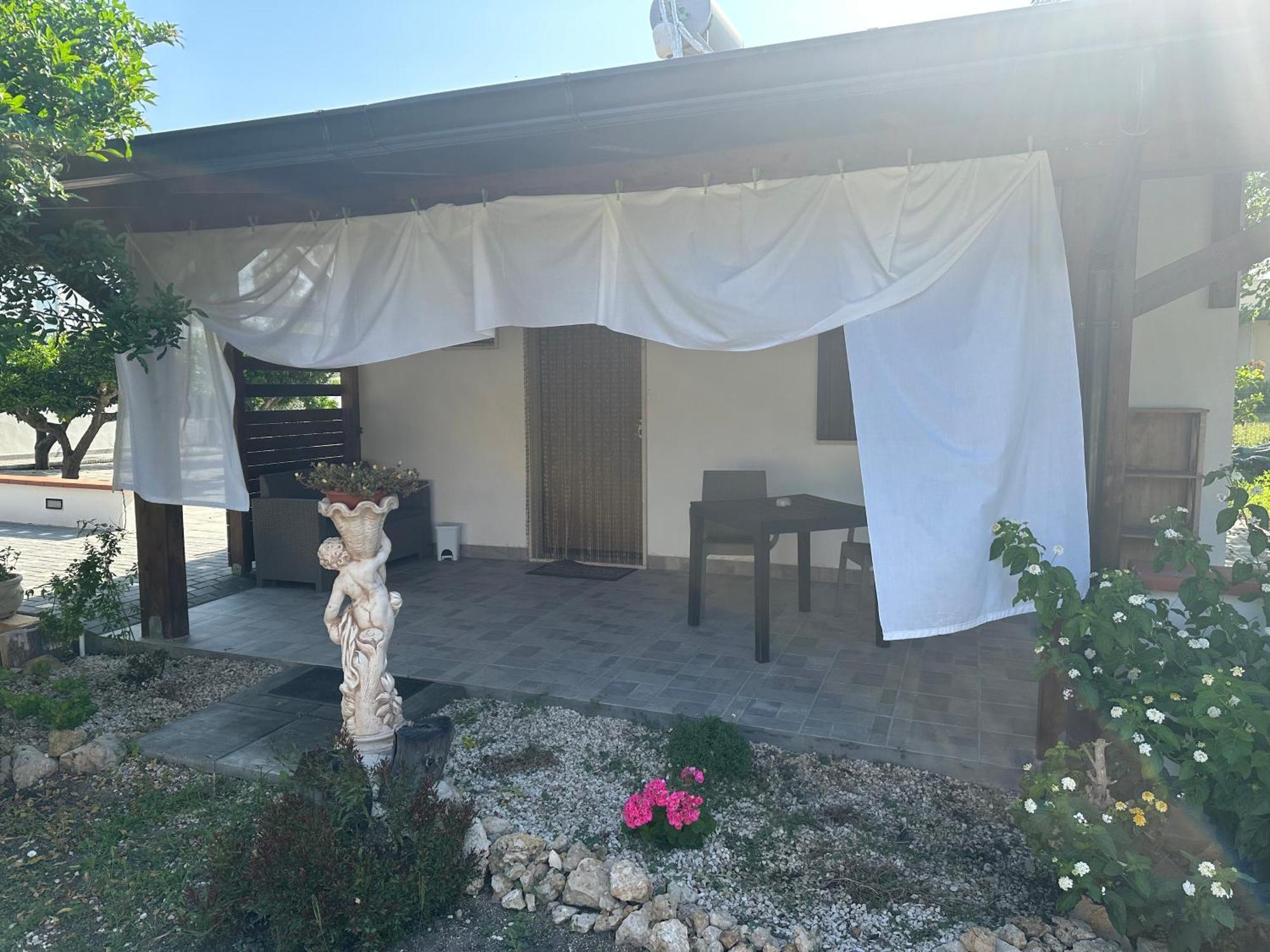 B&B Angolo Magico Parabita Eksteriør billede